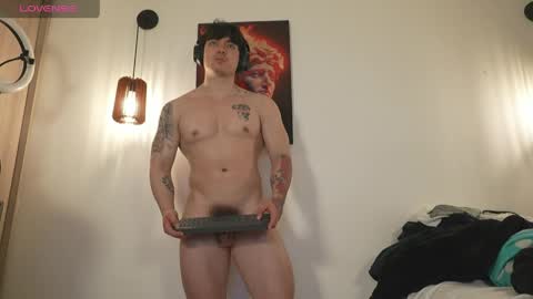 jake_murphy online show from April 28, 4:39 am