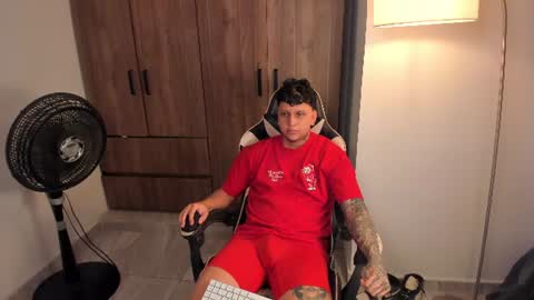Jake Pons online show from June 17, 9:33 am