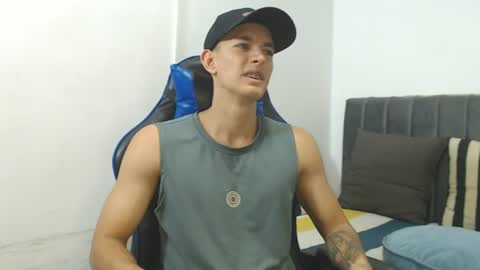 Hi guys im new 3 online show from June 14, 1:14 am