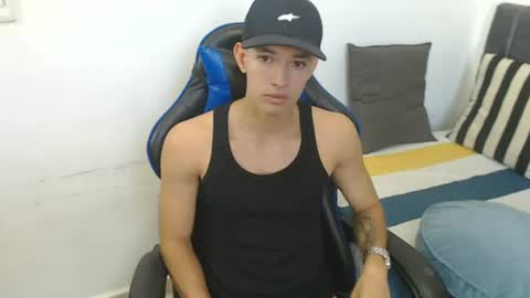Hi guys im new 3 online show from June 11, 4:16 pm