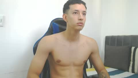 Hi guys im new 3 online show from April 25, 2:14 pm