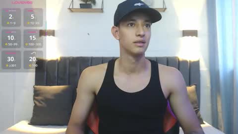 Snapshot of jake_shadow14 chatting on September 23, 7:02 pm Hi guys im new 3 online show from September 23, 7:02 pm