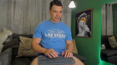 Snapshot of jakee_tyler chatting on February 5, 4:15 pm Jake Tyler online show from February 5, 4:15 pm