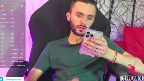 jakemagnus_ online show from February 27, 6:53 pm