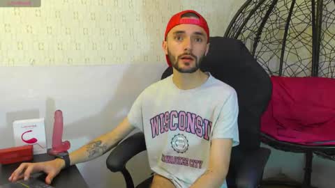 jakemagnus_ online show from February 16, 2:10 pm