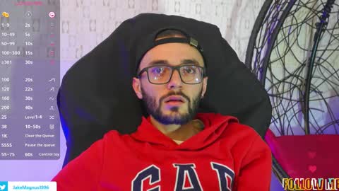 jakemagnus_ online show from February 28, 7:03 pm