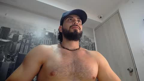 Snapshot of jakeskye chatting on September 24, 12:32 am JakeSkye online show from September 24, 12:32 am
