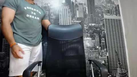 Snapshot of jakeskye chatting on September 27, 3:32 pm JakeSkye online show from September 27, 3:32 pm