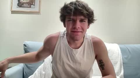 jakewake005 online show from June 8, 11:39 pm