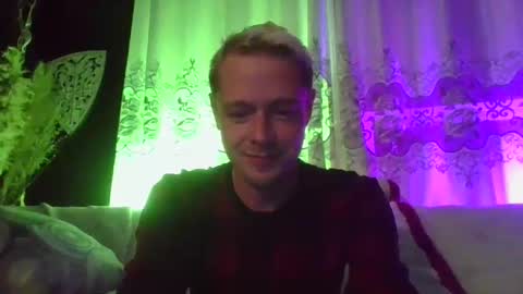 Snapshot of jakjakrabbit chatting on October 22, 12:13 am JakJakRabbit online show from October 22, 12:13 am