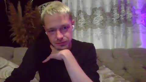 Snapshot of jakjakrabbit chatting on October 12, 3:22 am JakJakRabbit online show from October 12, 3:22 am