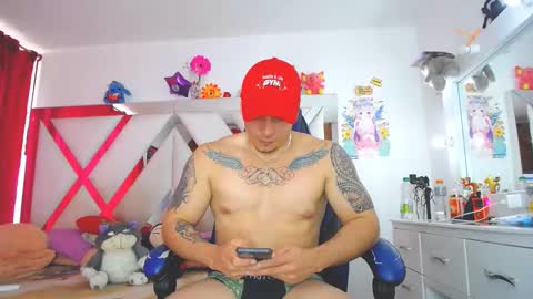 Snapshot of jakson_hot chatting on February 6, 9:28 pm pipe online show from February 6, 9:28 pm