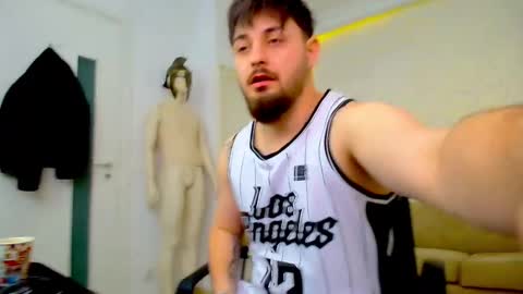 JalenPenn online show from March 18, 5:54 am