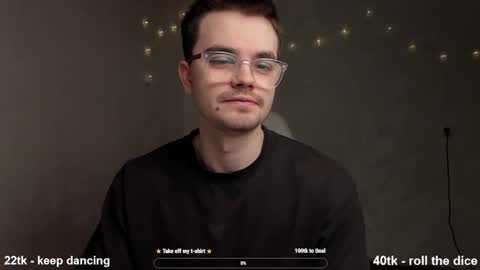 Snapshot of jame_flow chatting on March 3, 10:18 pm Hey there Im Jame online show from March 3, 10:18 pm
