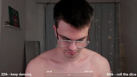 Snapshot of jame_flow chatting on March 8, 1:37 am Hey there Im Jame online show from March 8, 1:37 am
