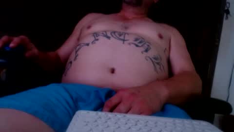 Snapshot of james30cup chatting on January 1, 7:09 am what you in too online show from January 1, 7:09 am