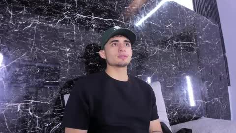 james_06_ online show from April 10, 11:28 am