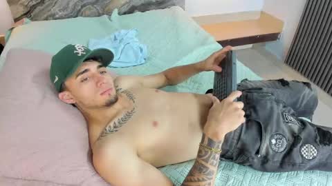 james_06_ online show from April 25, 12:41 pm