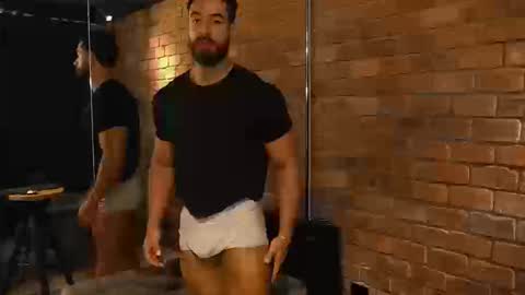 Snapshot of james_axel chatting on September 13, 2:07 pm James Axel online show from September 13, 2:07 pm