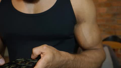 Snapshot of james_axel chatting on November 1, 11:47 am James Axel online show from November 1, 11:47 am