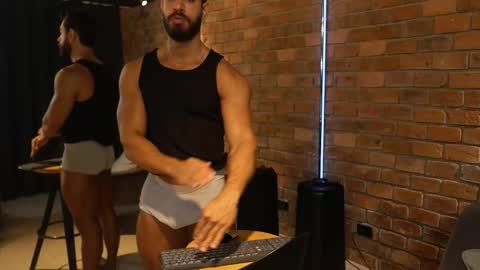 Snapshot of james_axel chatting on October 25, 2:41 pm James Axel online show from October 25, 2:41 pm