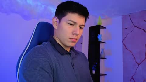 james_cr online show from May 18, 12:22 pm
