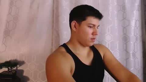 Snapshot of james_cr chatting on October 1, 4:05 am james_cr online show from October 1, 4:05 am