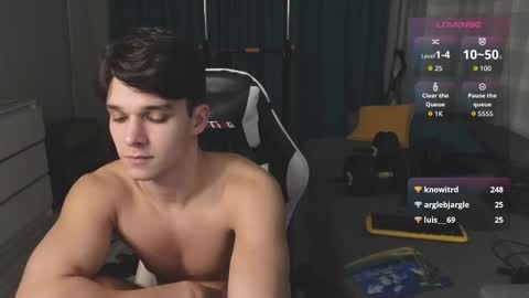 James online show from November 17, 10:46 pm