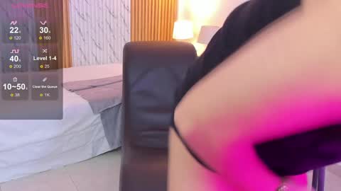 Snapshot of james_jonnes chatting on November 1, 9:30 pm James online show from November 1, 9:30 pm