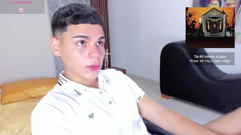 James online show from October 5, 8:57 pm