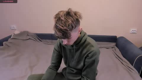 James online show from March 5, 7:28 pm