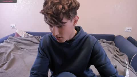 James online show from February 15, 8:01 pm