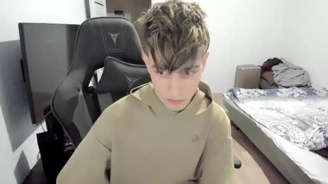 James online show from February 3, 6:13 pm