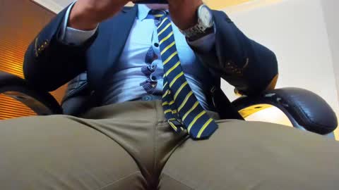 Snapshot of james_thick1 chatting on February 14, 4:41 pm James online show from February 14, 4:41 pm
