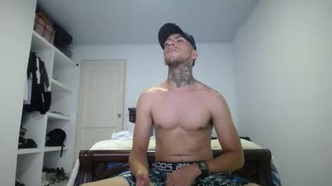 james_x28 online show from October 29, 11:18 pm