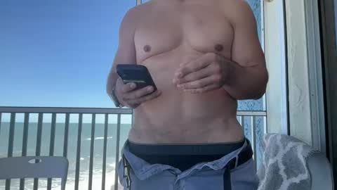 Snapshot of jamescahn1990 chatting on October 13, 6:47 pm jamescahn1990 online show from October 13, 6:47 pm