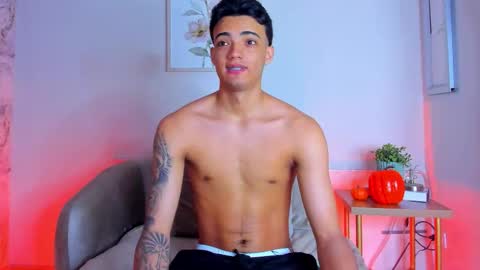 Snapshot of jamesclemont chatting on October 14, 11:23 pm James Clemont online show from October 14, 11:23 pm