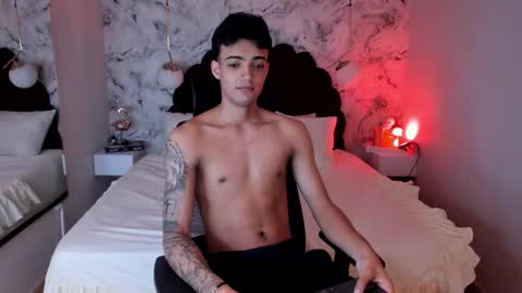 Snapshot of jamesclemont chatting on September 16, 1:28 am James Clemont online show from September 16, 1:28 am