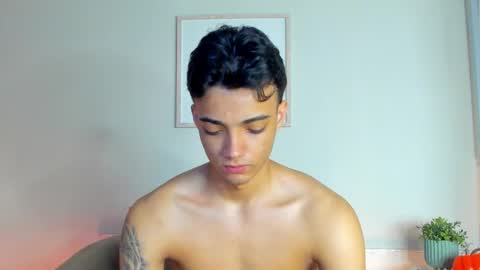 Snapshot of jamesclemont chatting on October 21, 11:40 pm James Clemont online show from October 21, 11:40 pm