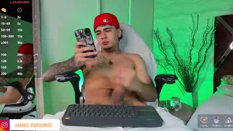 jamesdekker online show from September 12, 9:04 pm