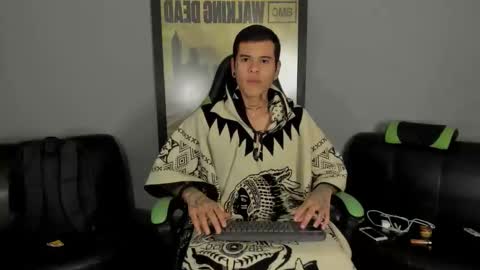 Jamesinked  online show from February 20, 10:48 pm