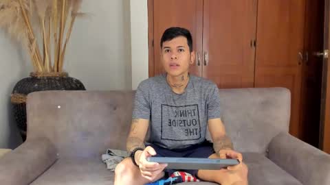 Jamesinked  online show from December 21, 5:21 pm