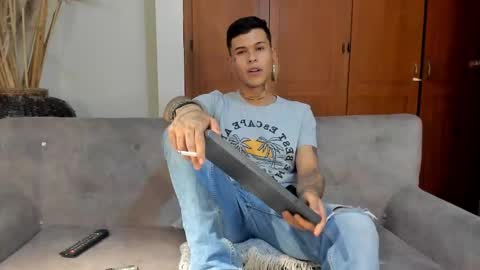 Jamesinked  online show from November 9, 3:21 am