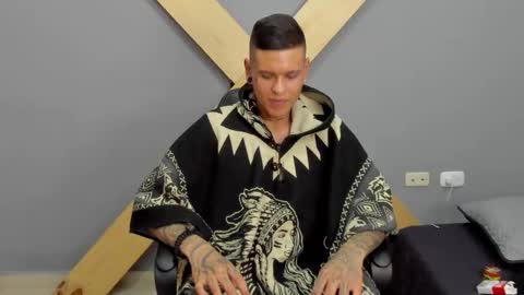 Jamesinked  online show from December 18, 6:46 pm