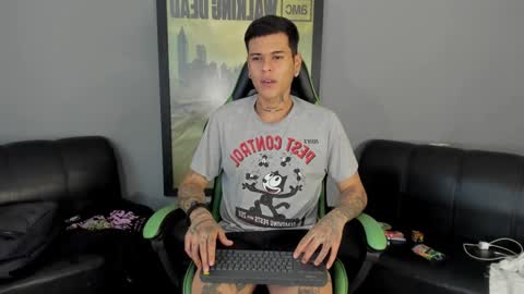 Jamesinked  online show from December 15, 3:53 pm
