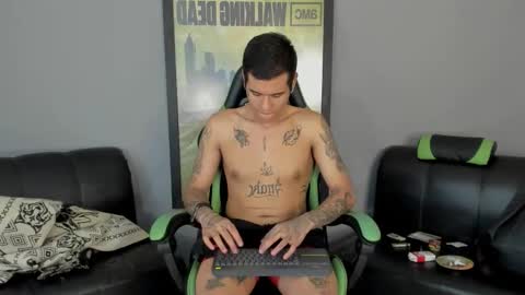 Jamesinked  online show from February 19, 7:27 pm