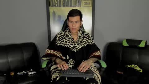 Jamesinked  online show from March 8, 2:10 am