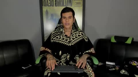 Jamesinked  online show from March 9, 3:34 am
