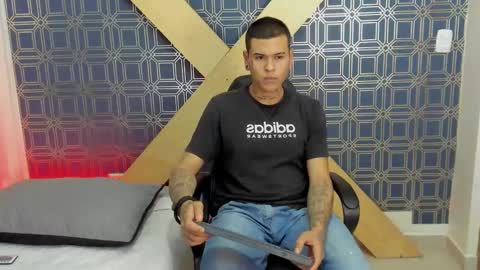 Jamesinked  online show from January 7, 1:54 pm