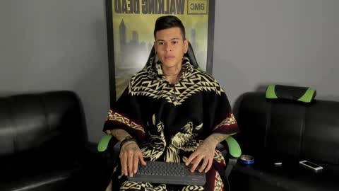 Jamesinked  online show from January 3, 3:27 am